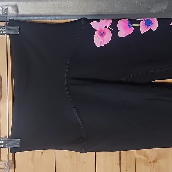 Spanx By Sara Blakely size XS/TP Floral - Picture 3 of 9